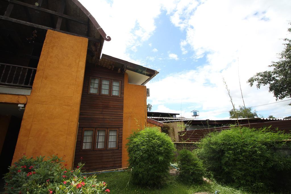 Paifah Boutique House Hotel Luaran gambar